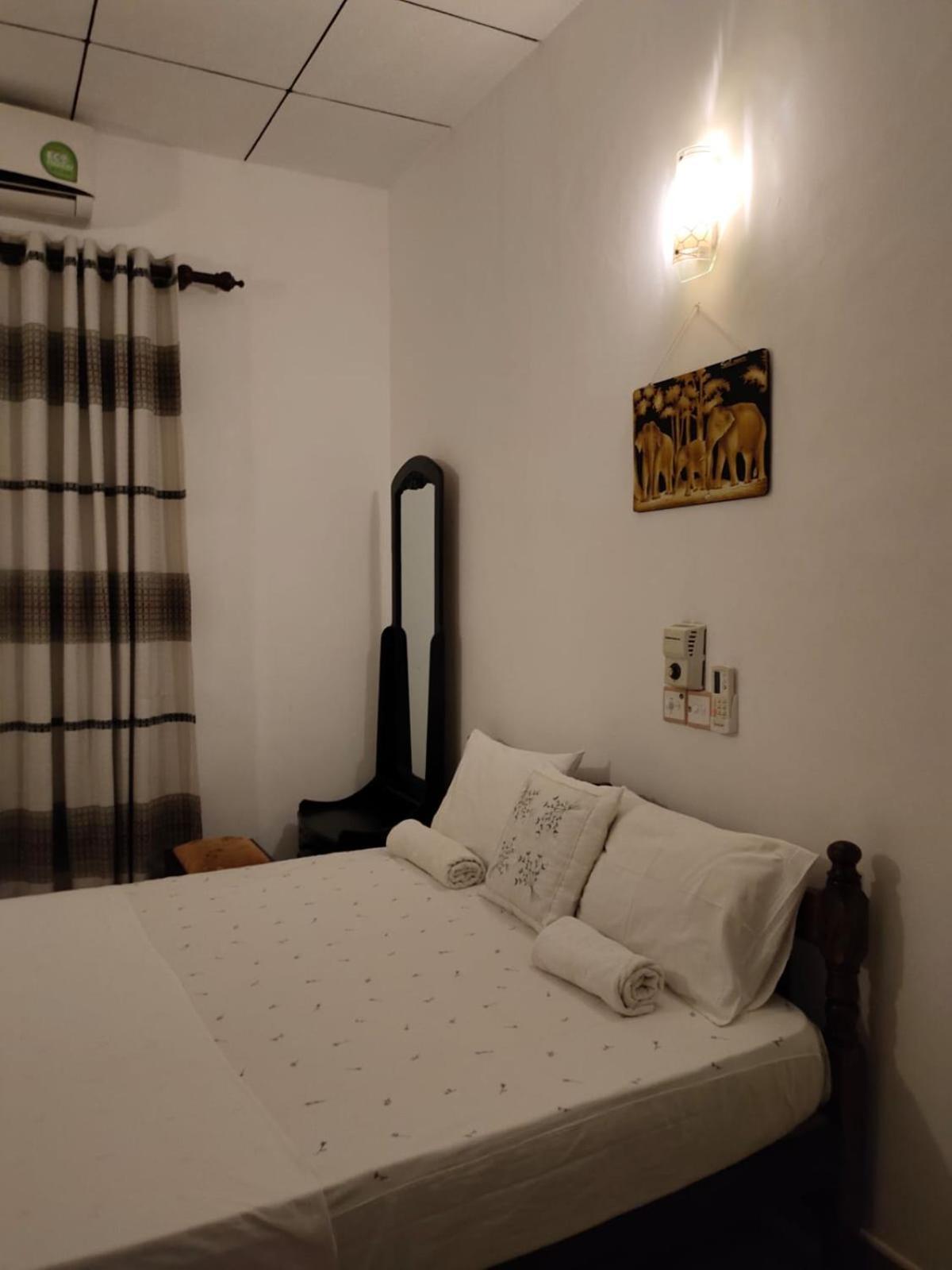 Nh Rest House Мірісса Екстер'єр фото